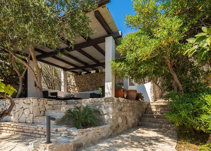Mirabella Villa *